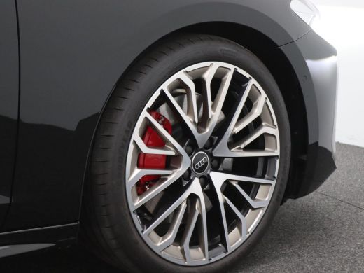 Audi A5 Avant 2.0 e-hybrid quattro S edition Competition 367PK Panoramadak, Trekhaak, Zwart Optiek, Head ... ActivLease financial lease