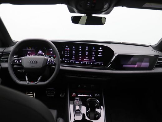 Audi A5 Avant 2.0 e-hybrid quattro S edition Competition 367PK Panoramadak, Trekhaak, Zwart Optiek, Head ... ActivLease financial lease