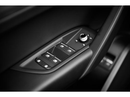 Audi Q5 50 TFSI e S edition | Head-up | Lederen bekleding | Tour | ActivLease financial lease