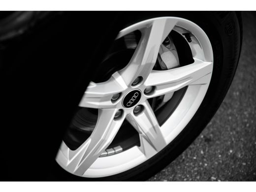 Audi Q5 50 TFSI e S edition | Head-up | Lederen bekleding | Tour | ActivLease financial lease