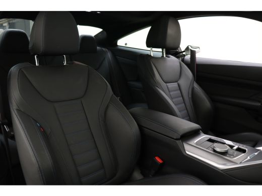 BMW 4 Serie Coupé 420i High Executive M Sport / Schuif-Kanteldak / Adaptieve LED / Stoelverwarming / M Sporto... ActivLease financial lease
