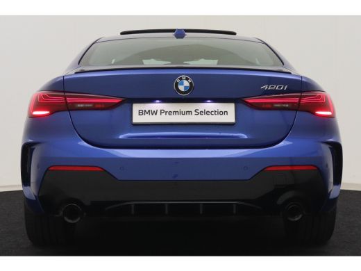 BMW 4 Serie Coupé 420i High Executive M Sport / Schuif-Kanteldak / Adaptieve LED / Stoelverwarming / M Sporto... ActivLease financial lease