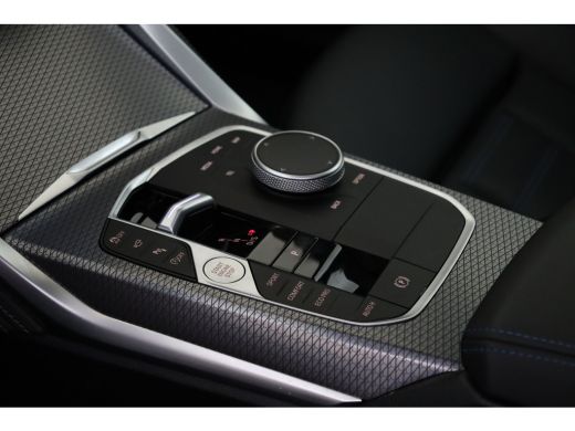 BMW 4 Serie Coupé 420i High Executive M Sport / Schuif-Kanteldak / Adaptieve LED / Stoelverwarming / M Sporto... ActivLease financial lease