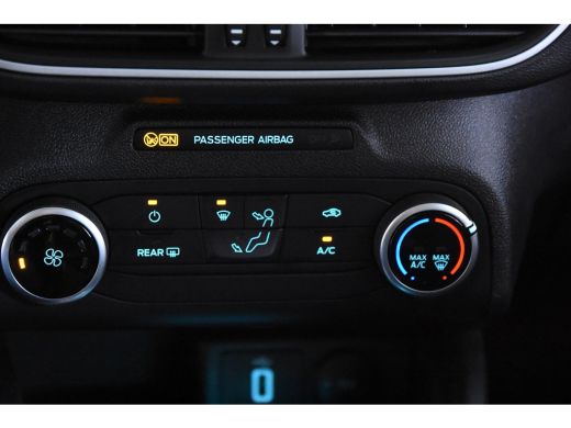 Ford Focus EcoBoost Titanium *Automaat*Navigatie*Parkassist* ActivLease financial lease