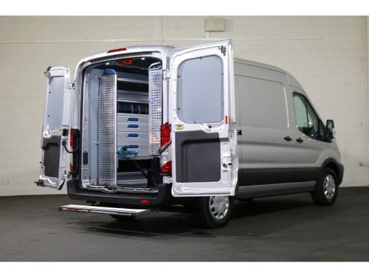 Ford Transit 2.0 TDCI 130pk L2 H2 Automaat Inrichting ActivLease financial lease