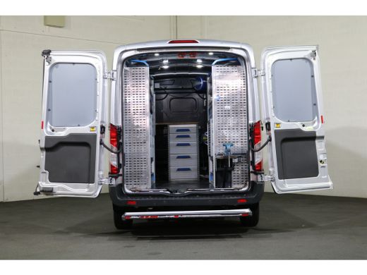 Ford Transit 2.0 TDCI 130pk L2 H2 Automaat Inrichting ActivLease financial lease