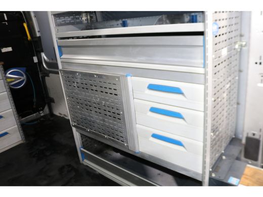 Ford Transit 2.0 TDCI 130pk L2 H2 Automaat Inrichting ActivLease financial lease