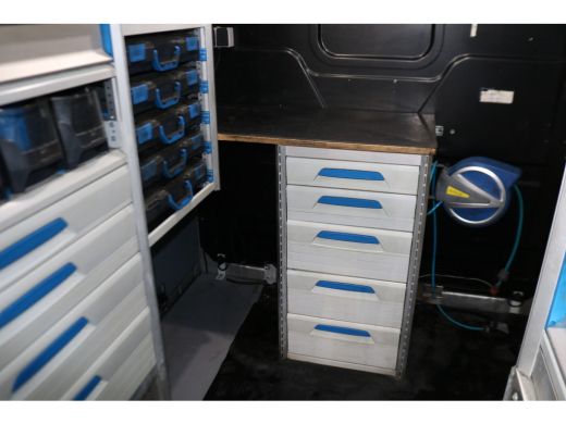 Ford Transit 2.0 TDCI 130pk L2 H2 Automaat Inrichting ActivLease financial lease