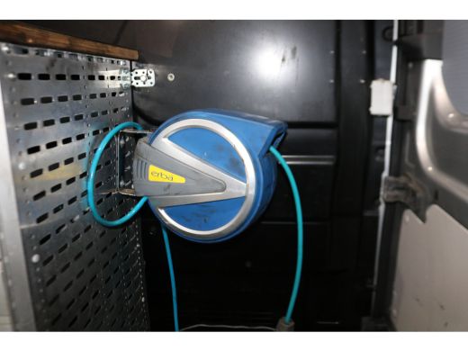 Ford Transit 2.0 TDCI 130pk L2 H2 Automaat Inrichting ActivLease financial lease