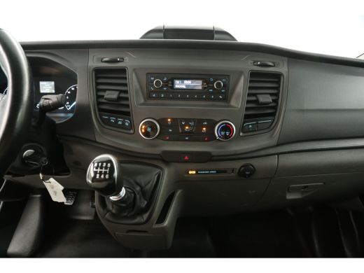 Ford Transit Custom 300 2.0 TDCI L2H1 Airco Cruise PDC 3 Persoons LED Elektrpakket ActivLease financial lease
