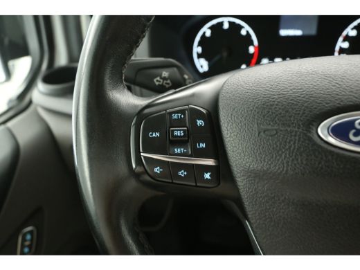 Ford Transit Custom 300 2.0 TDCI L2H1 Airco Cruise PDC 3 Persoons LED Elektrpakket ActivLease financial lease