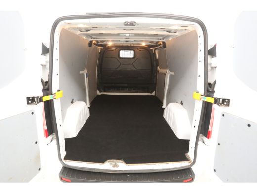 Ford Transit Custom 300 2.0 TDCI L2H1 Airco Cruise PDC 3 Persoons LED Elektrpakket ActivLease financial lease