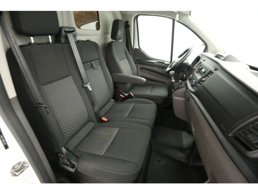 Ford Transit Custom 300 2.0 TDCI L2H1 Airco Cruise PDC 3 Persoons LED Elektrpakket ActivLease financial lease