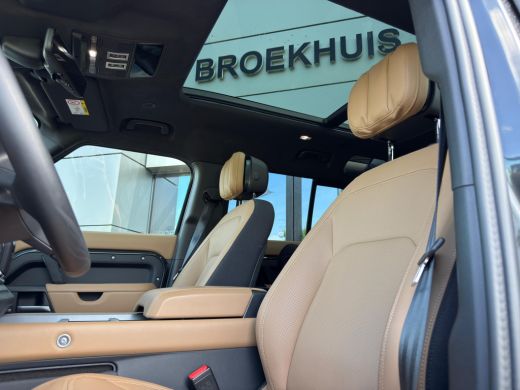 Land Rover Defender 110 P300e 110 X | Pano | Head-Up | 22 Inch | Stoelkoeling/verwarming | ACC | Koelbox | 4-zone Cli... ActivLease financial lease