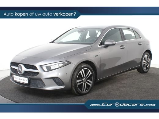 Mercedes-Benz A-Klasse 250 e *1ste Eigenaar*Leer*Ambiente*Full Dashboard* Mercedes-Benz A-Klasse 250 e *1ste Eigenaar*Leer*Ambiente*Full Dashboard*