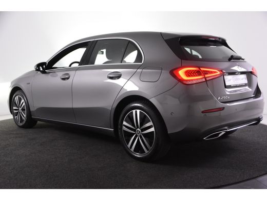 Mercedes-Benz A-Klasse 250 e *1ste Eigenaar*Leer*Ambiente*Full Dashboard* ActivLease financial lease