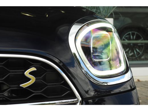 Mini Countryman Cooper S E / Panoramadak / Achteruitrijcamera / LED / Comfort Access / Stoelverwarming / Head-Up ... ActivLease financial lease
