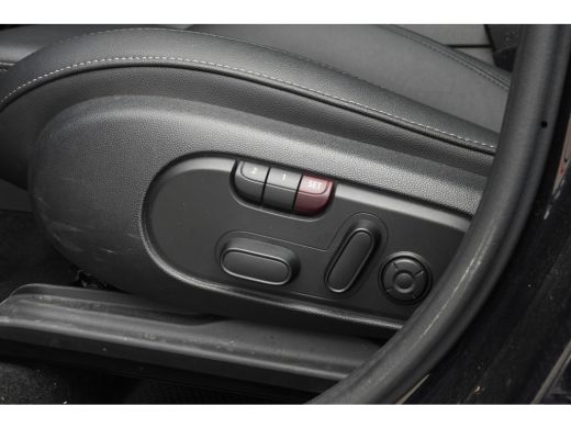 Mini Countryman Cooper S E / Panoramadak / Achteruitrijcamera / LED / Comfort Access / Stoelverwarming / Head-Up ... ActivLease financial lease