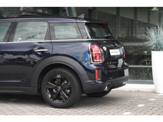 Mini Countryman Cooper S E / Panoramadak / Achteruitrijcamera / LED / Comfort Access / Stoelverwarming / Head-Up ... ActivLease financial lease