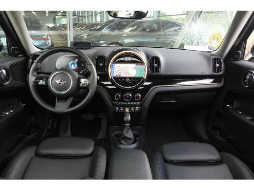 Mini Countryman Cooper S E / Panoramadak / Achteruitrijcamera / LED / Comfort Access / Stoelverwarming / Head-Up ... ActivLease financial lease