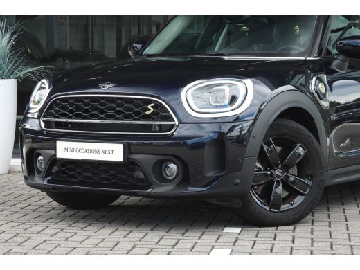Mini Countryman Cooper S E / Panoramadak / Achteruitrijcamera / LED / Comfort Access / Stoelverwarming / Head-Up ... ActivLease financial lease