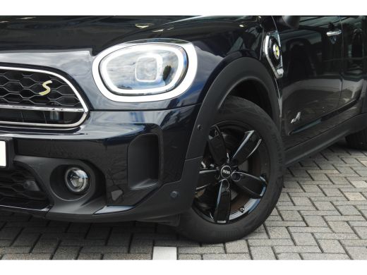 Mini Countryman Cooper S E / Panoramadak / Achteruitrijcamera / LED / Comfort Access / Stoelverwarming / Head-Up ... ActivLease financial lease