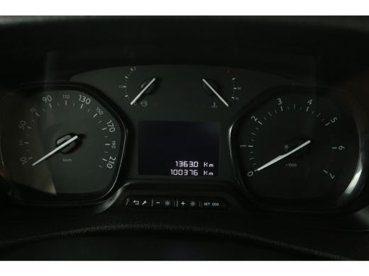 Opel Vivaro 2.0 CDTI L2H1 Automaat Airco Cruise Carplay PDC Navigatie Stoelverwarming ActivLease financial lease