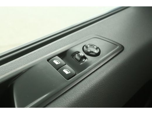 Opel Vivaro 2.0 CDTI L2H1 Automaat Airco Cruise Carplay PDC Navigatie Stoelverwarming ActivLease financial lease