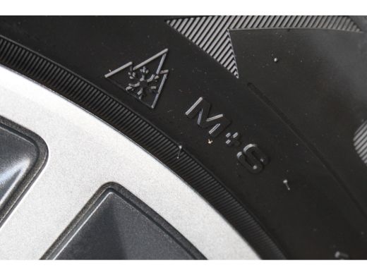 Peugeot 2008 1.2 Active | 46.000 KM !| Carplay | Navi | Airco | Cruise | PDC A | 46.000 KM ! | Carplay | Navi ... ActivLease financial lease