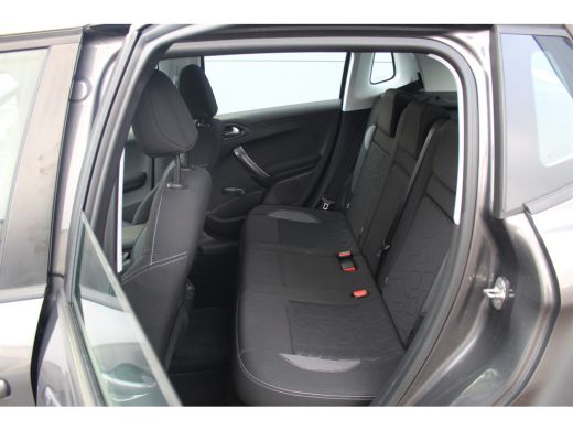 Peugeot 2008 1.2 Active | 46.000 KM !| Carplay | Navi | Airco | Cruise | PDC A | 46.000 KM ! | Carplay | Navi ... ActivLease financial lease