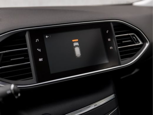 Peugeot 308 SW 1.2 PureTech Active Sport (PANORAMADAK, APPLE CARPLAY, XENON, NAVIGATIE, GETINT GLAS, PARKEERS... ActivLease financial lease