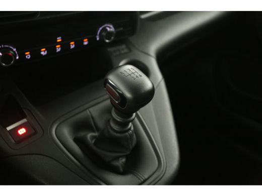 Peugeot Partner 1.2 PureTech 111PK L1H1 | Benzine | EMISSIEVRIJE ZONE | Airco Carplay Cruise Navigatie Elektrpakket ActivLease financial lease
