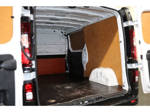 Renault Trafic 1.6 dCi 120pk L2 H1 Airco Trekhaak ActivLease financial lease