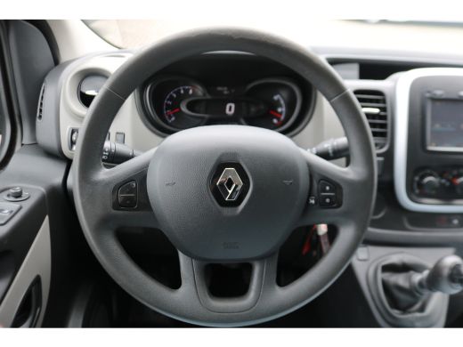 Renault Trafic 1.6 dCi 120pk L2 H1 Airco Trekhaak ActivLease financial lease