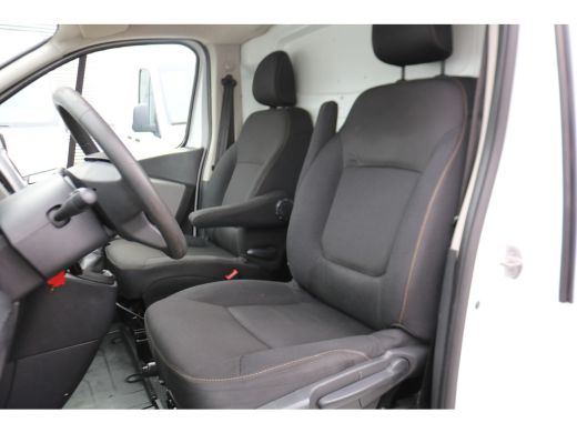 Renault Trafic 1.6 dCi 120pk L2 H1 Airco Trekhaak ActivLease financial lease