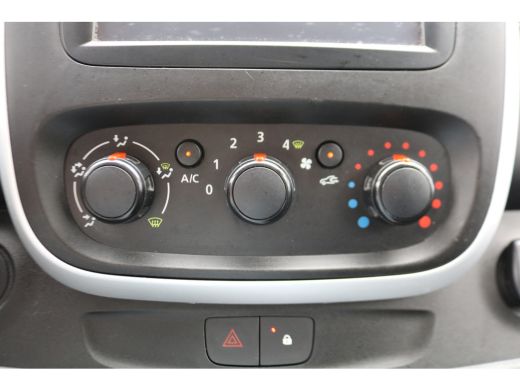 Renault Trafic 1.6 dCi 120pk L2 H1 Airco Trekhaak ActivLease financial lease