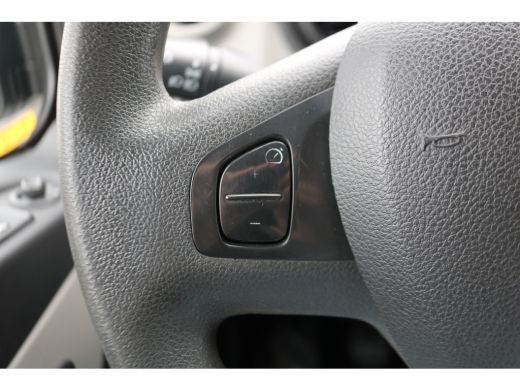 Renault Trafic 1.6 dCi 120pk L2 H1 Airco Trekhaak ActivLease financial lease