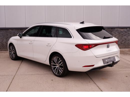 Seat Leon 1.5 eTSI Xcellence M-Hybrid | Elek Trekhaak | Sfeerverl. | LED | Carplay | Camera | Navi | Keyles... ActivLease financial lease