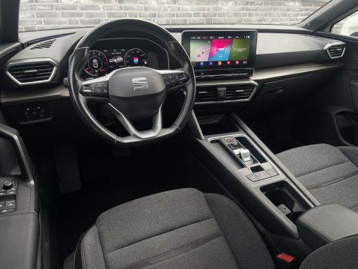 Seat Leon 1.5 eTSI Xcellence M-Hybrid | Elek Trekhaak | Sfeerverl. | LED | Carplay | Camera | Navi | Keyles... ActivLease financial lease