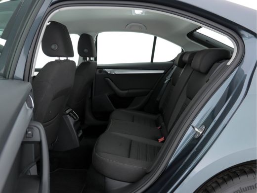 Skoda Octavia 1.0 TSI Greentech Ambition Business (INCL-BTW) Aut.*NAVI-FULLMAP | ECC | PARKPILOT | CRUISE  | AM... ActivLease financial lease