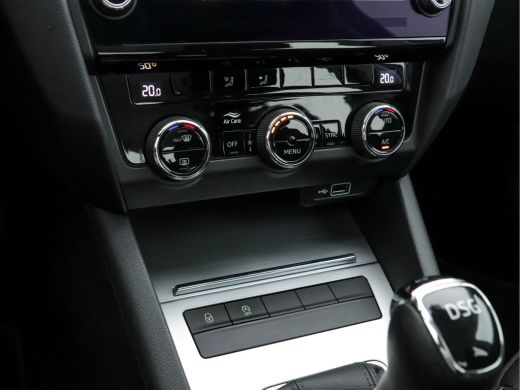 Skoda Octavia 1.0 TSI Greentech Ambition Business (INCL-BTW) Aut.*NAVI-FULLMAP | ECC | PARKPILOT | CRUISE  | AM... ActivLease financial lease