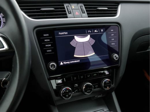 Skoda Octavia 1.0 TSI Greentech Ambition Business (INCL-BTW) Aut.*NAVI-FULLMAP | ECC | PARKPILOT | CRUISE  | AM... ActivLease financial lease