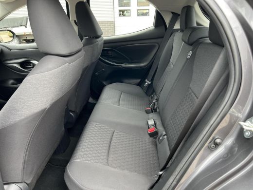Toyota Yaris 1.5 Hybrid Active ActivLease financial lease