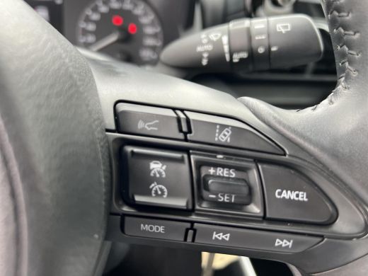 Toyota Yaris 1.5 Hybrid Active ActivLease financial lease