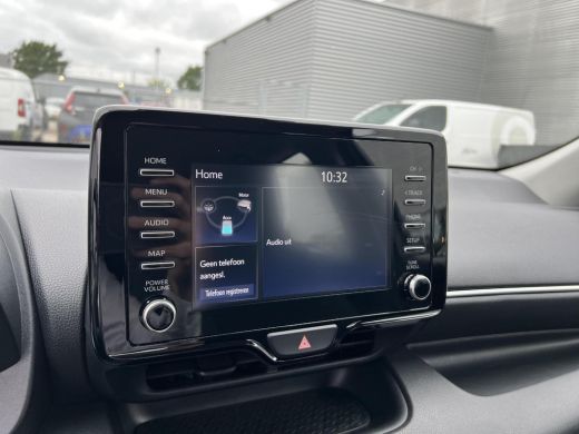 Toyota Yaris 1.5 Hybrid Active ActivLease financial lease