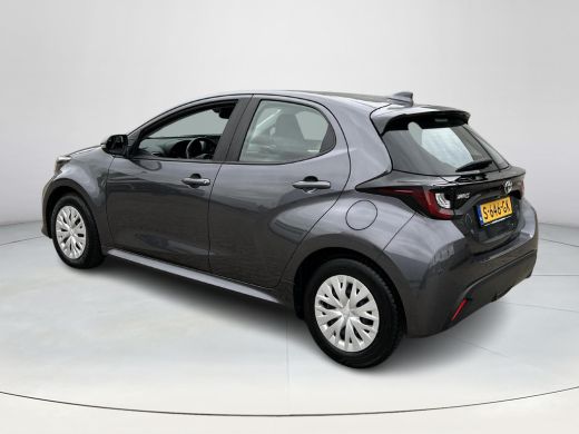 Toyota Yaris 1.5 Hybrid Active ActivLease financial lease