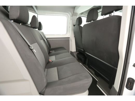 Volkswagen Crafter 35 2.0 TDI L3H2 140PK | Dubbele Cabine | 6 Persoons | Airco Parkeersensoren Trekhaak ActivLease financial lease