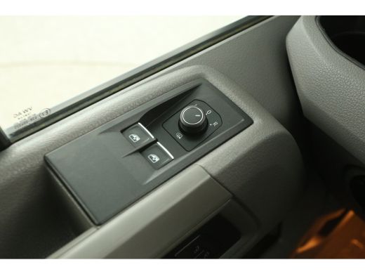 Volkswagen Crafter 35 2.0 TDI L3H2 140PK | Dubbele Cabine | 6 Persoons | Airco Parkeersensoren Trekhaak ActivLease financial lease