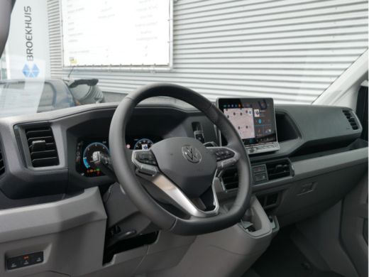 Volkswagen Crafter 35 2.0 TDI L3H3 Highline | Park assistent | Clima | Cruise | Navi by app ActivLease financial lease