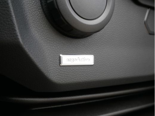 Volkswagen Crafter 35 2.0 TDI L3H3 Highline | Park assistent | Clima | Cruise | Navi by app ActivLease financial lease